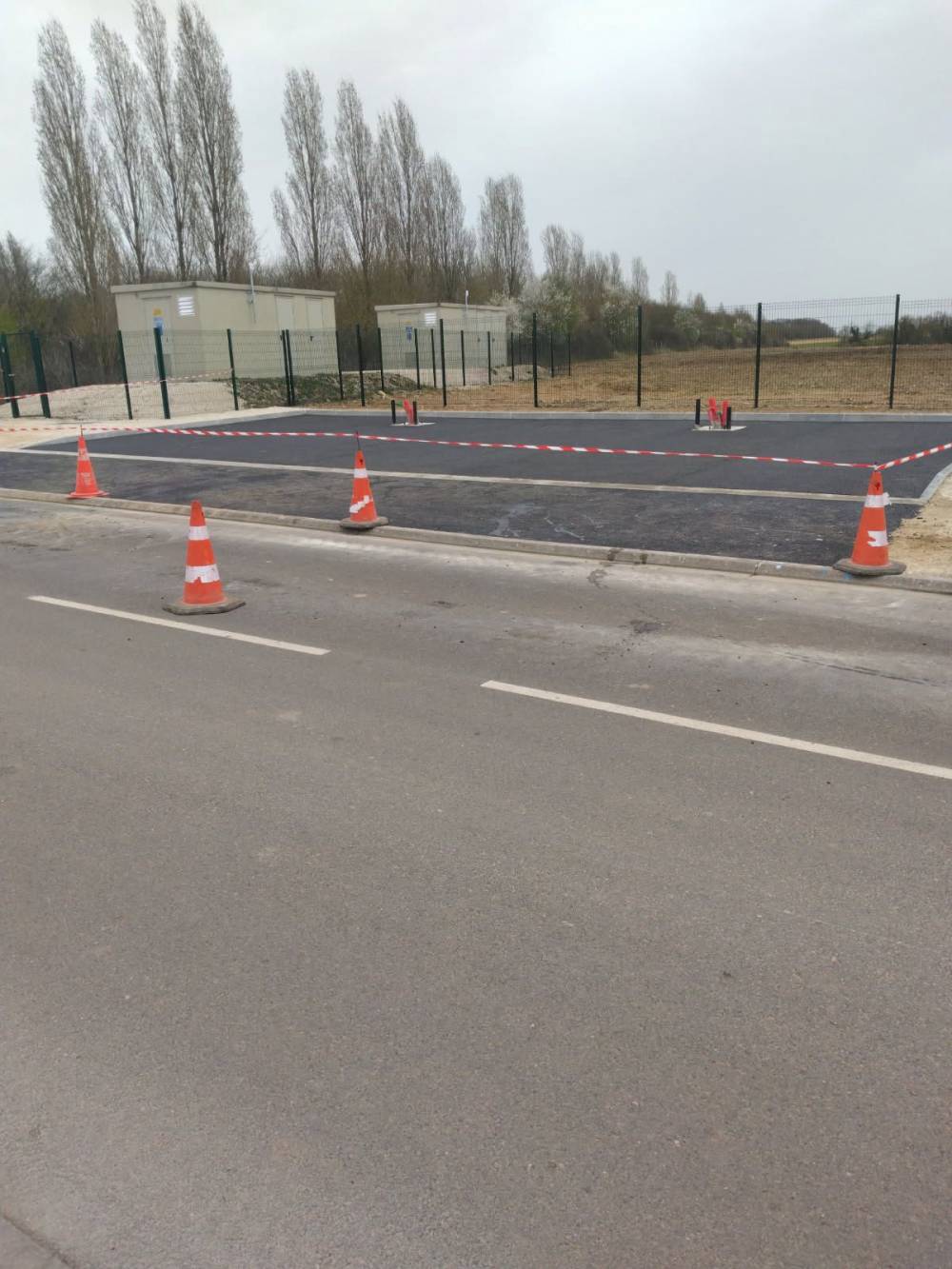 parking borne electrique 7 aae.jpg